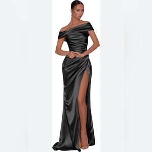 Elegant Off-Shoulder Black Evening Gown